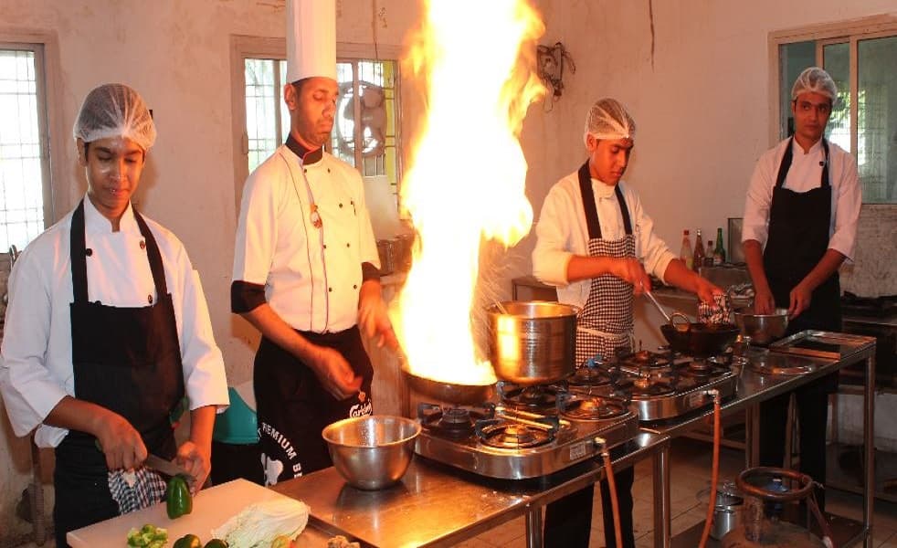 State Institute of Hotel Management Indore Kitchen Gallery photo 1