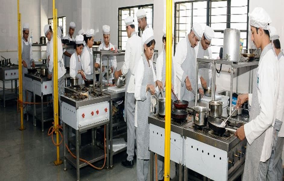 State Institute of Hotel Management Indore Kitchen Gallery photo 4