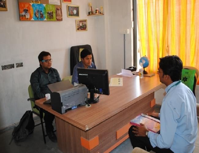 Grow More Faculty of Management Himmatnagar Events photo 10