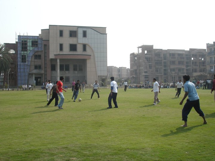 Ishan Institute of Management and Technology Greater Noida Campus with facilities photo 1
