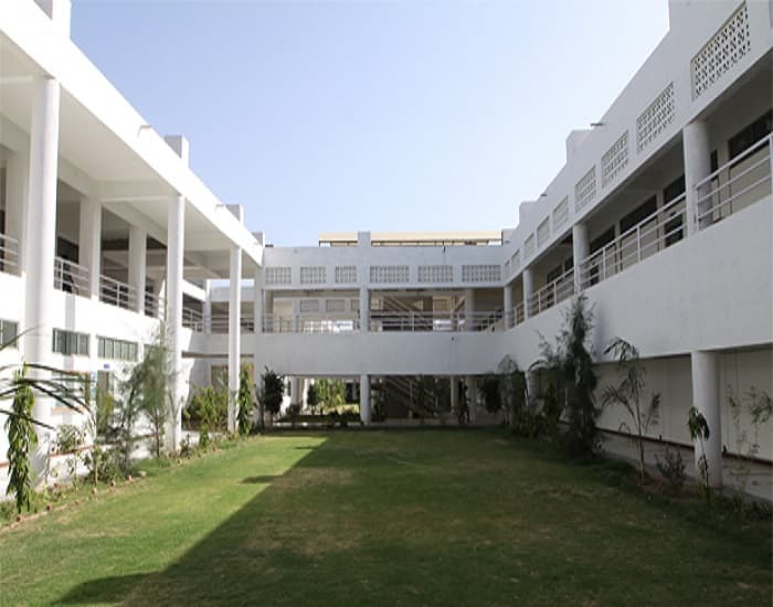 Manish Institute of Management Visnagar Campus photo 2