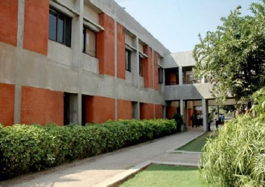 Chimanbhai Patel Institute of Management & Research Ahmedabad Campus photo 7