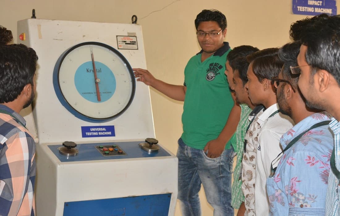 Sigma Institute of Engineering Vadodara Laboratory photo 2