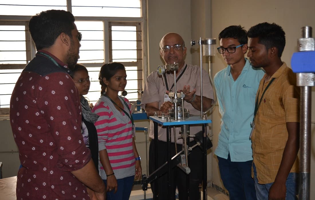 Sigma Institute of Engineering Vadodara Laboratory photo 4