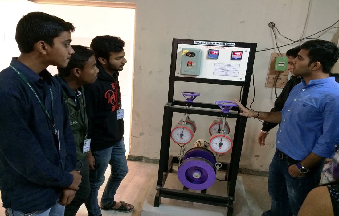 Sigma Institute of Engineering Vadodara Laboratory photo 6