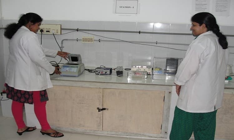 Aarupadai Veedu Medical College Pondicherry Facilities photo 2