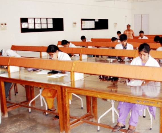 Sri Devaraj Urs Medical College Kolar Campus with facilities photo 1