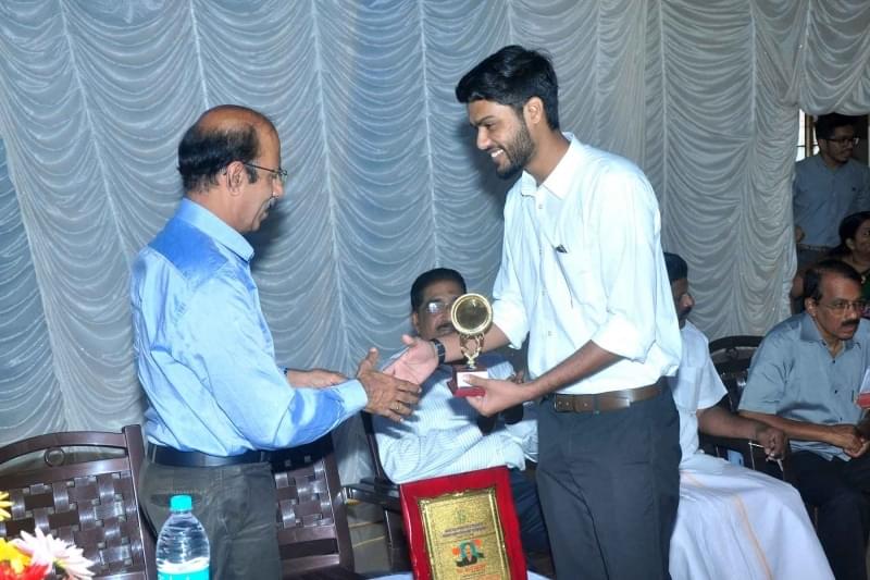 Mahe Cooperative Centre for Information Technology Activities photo 3