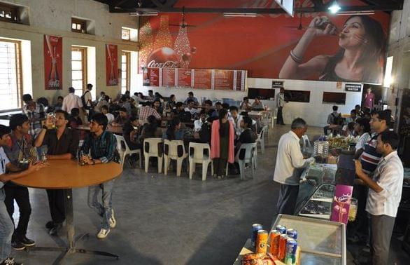 Nowrosjee Wadia College Pune Campus photo 14