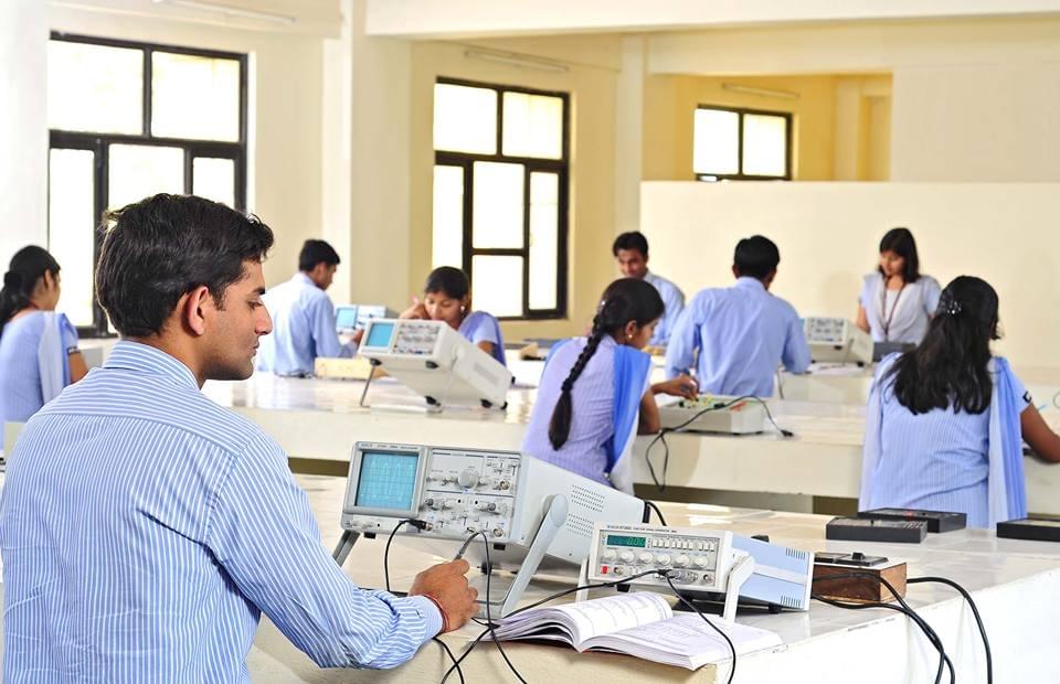 Rakshpal Bahadur Management Institute Greater Noida Infrastructure photo 5