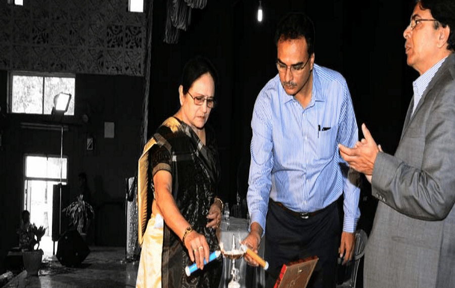 Dolat Usha Institute of Applied Sciences And Dhiru Sarla Institute of Management & Commerce Valsad Event photo 1