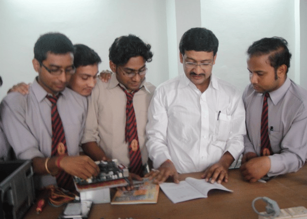 Lucknow Public College of Professional Studies Computer Hardware Training photo 2