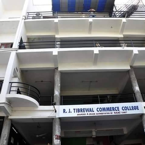 R J Tibrewal Commerce College Ahmedabad Infrastructure photo 6