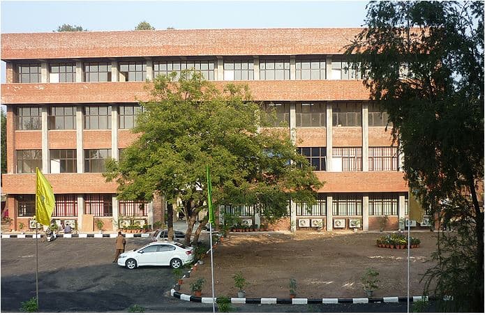 PG Government College for Girls Chandigarh Academic Building photo 6