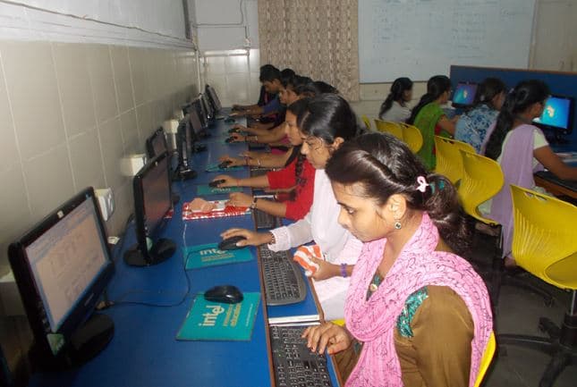 Patuck Gala College of Commerce & Management Mumbai Infrastructure photo 5