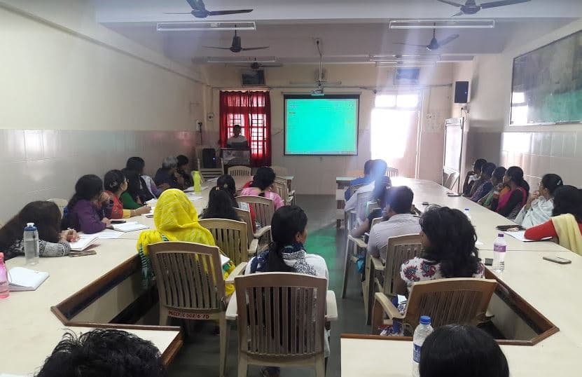 Patuck Gala College of Commerce & Management Mumbai Infrastructure photo 3