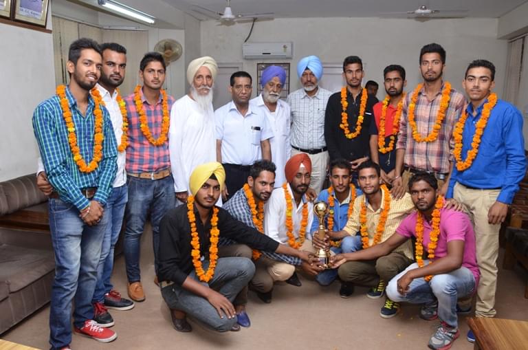 Public College Samana Sports photo 3