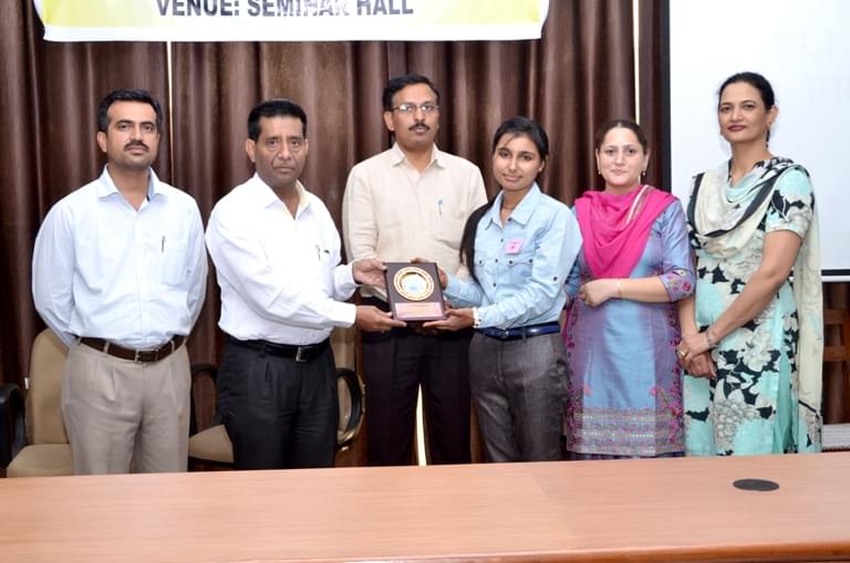 Public College Samana Event photo 6