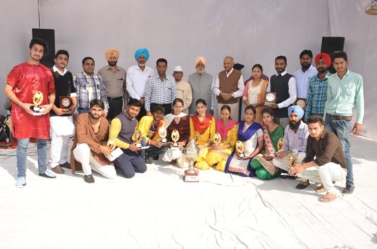 Public College Samana Event photo 20