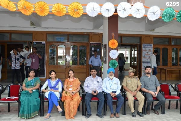 Shri Gosar Hansraj Gosrani Commerce & Shri Dharamshi Devraj Nagda B.B.A.College Jamnagar Event photo 11