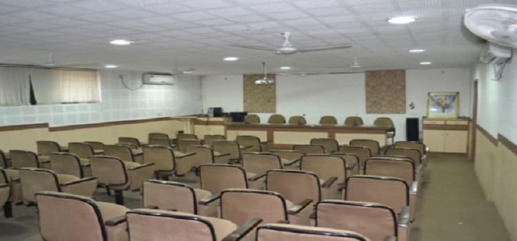Shivaji Science College Nagpur Academic Building photo 4