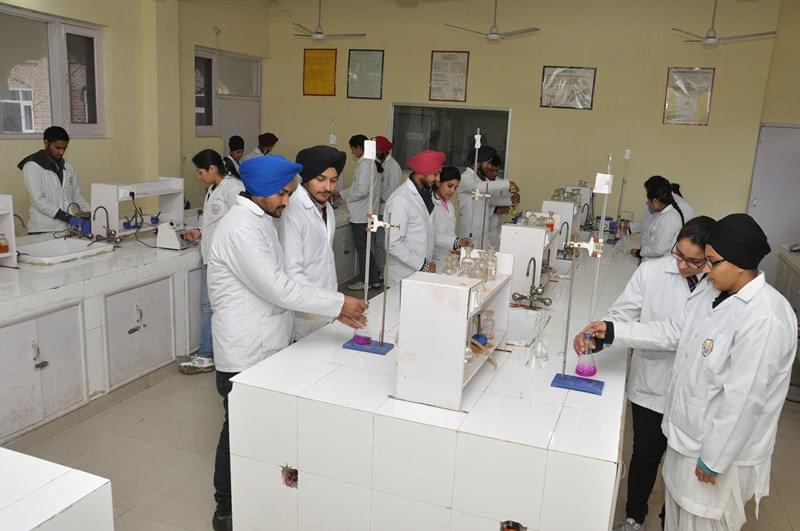 Khalsa College of Pharmacy Amritsar Labs photo 9