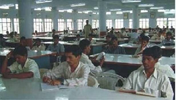 Yeshwant Mahavidyalaya Nanded Campus photo 6