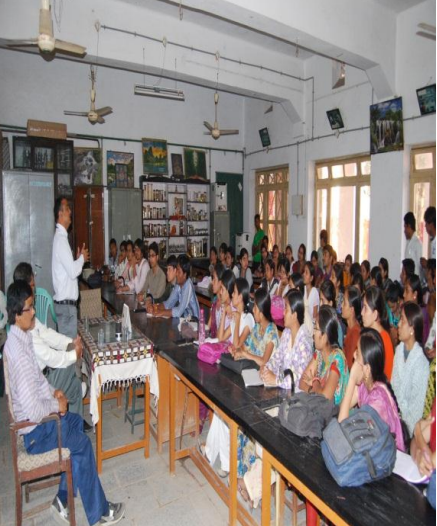 Shri Neelkantheshwar Government Postgraduate College Khandwa Infrastructure photo 6