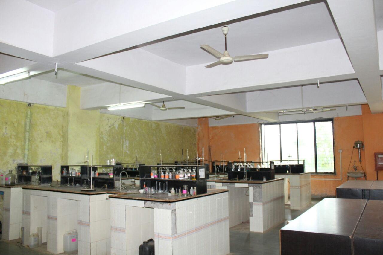 Yadavrao Tasgaonkar College of Engineering & Management Karjat Laboratory photo 2