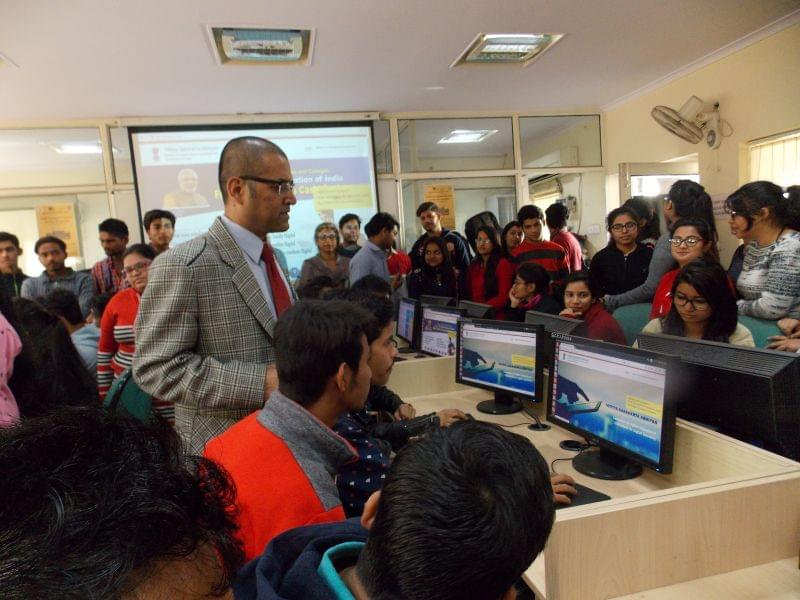 Shyam Lal College Event photo 2