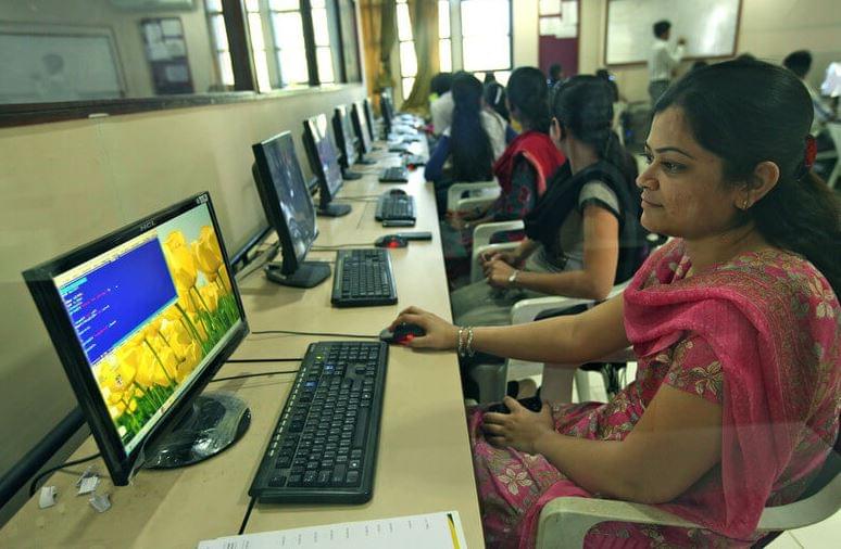 Smt. Chandaben Mohanbhai Patel Institute of computer application Anand Infrastructure photo 2