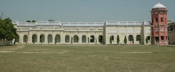 Tilak Dhari P.G. College Jaunpur Academic Building photo 6