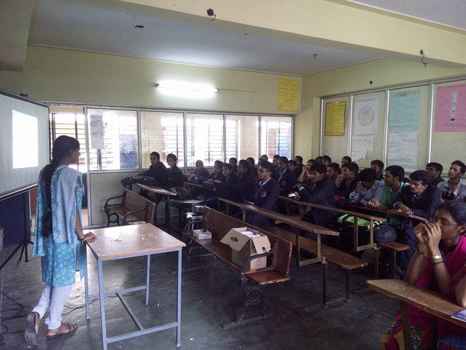 Vasavi Group of Institutions Vijaynagar Bangalore Classrooms photo 4