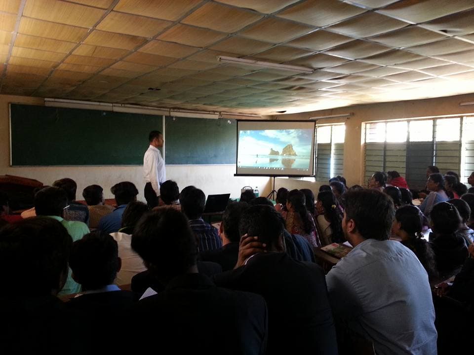 Vasavi Group of Institutions Vijaynagar Bangalore Classrooms photo 2