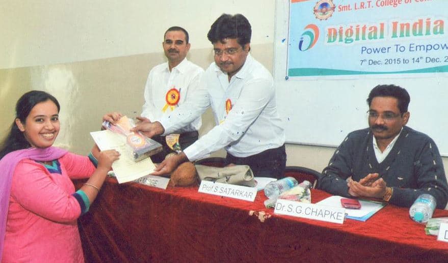 Smt. Laxmibai Radhakisan Toshniwal College of Commerce Akola Extra Curriculars photo 10