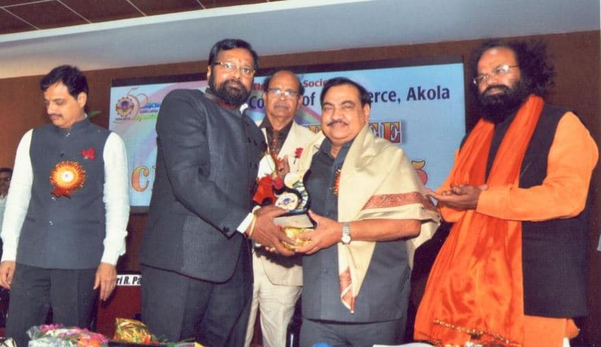 Smt. Laxmibai Radhakisan Toshniwal College of Commerce Akola Extra Curriculars photo 14