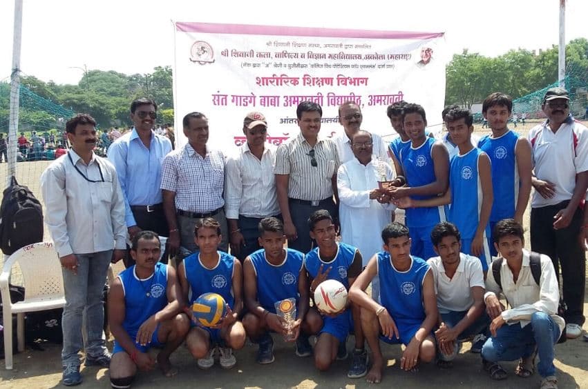 Smt. Laxmibai Radhakisan Toshniwal College of Commerce Akola Sports photo 2