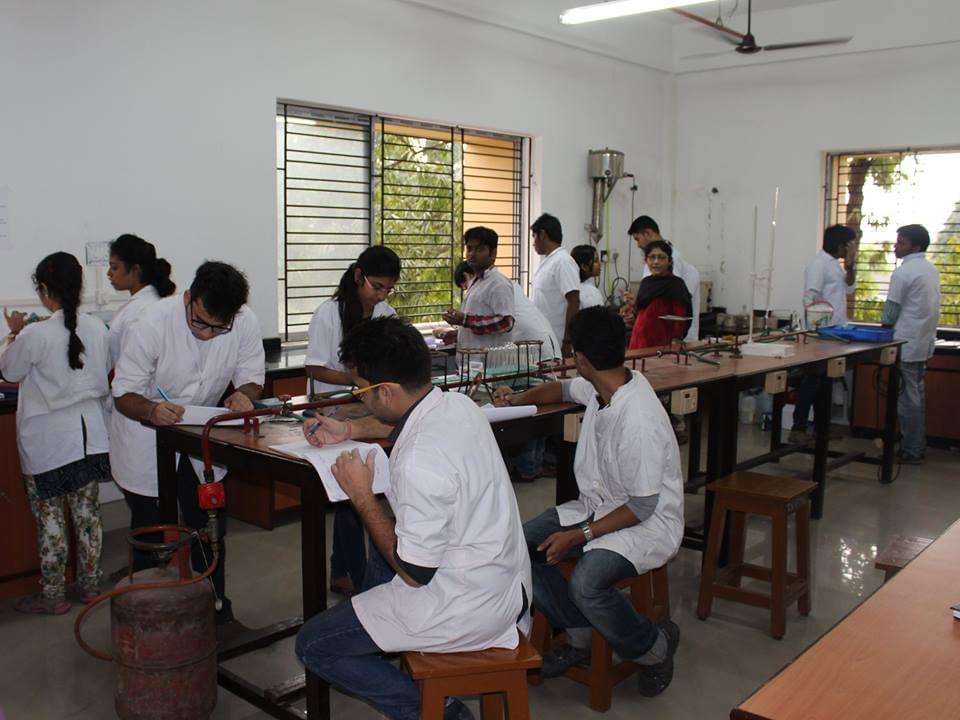 Tara Devi Harakh Chand Kankaria Jain College Kolkata Laboratories photo 2