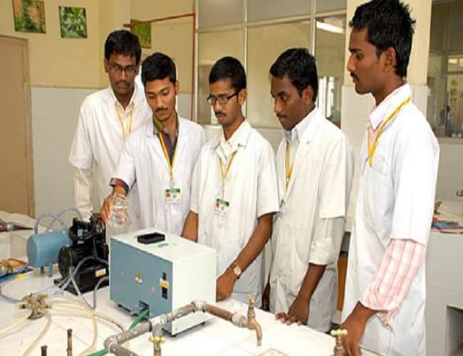 Creative Educational Society’s College of Pharmacy Kurnool Infrastructure photo 4