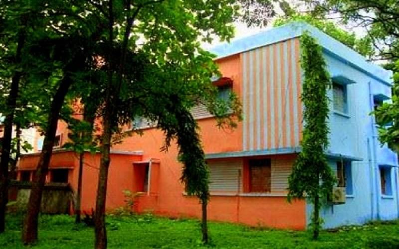 Deshabandhu Mahavidyalaya Bardhaman Academic Building photo 2