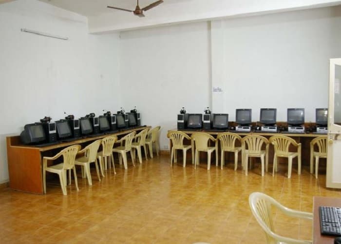 Raghu College of Pharmacy Visakhapatnam Labs photo 5