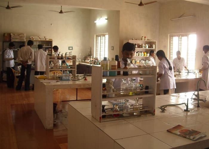 Raghu College of Pharmacy Visakhapatnam Labs photo 14