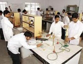 Calcutta Institute of Pharmaceutical Technology & Allied Health Sciences Howrah Laboratory photo 3