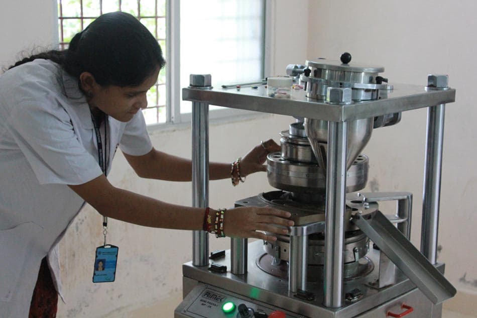 Sri Padmavathi School of Pharmacy Tirupati Facilities photo 9