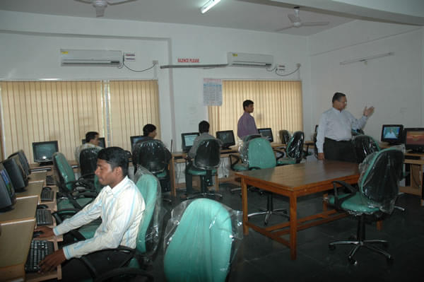 MJCET Infrastructure photo 1
