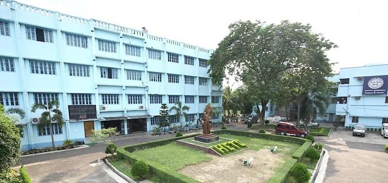 Hooghly Engineering and Technology College Academic Building photo 3