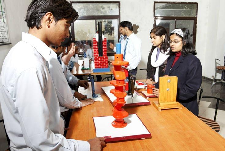 Rajarshi Rananjay Sinh Institute of Management & Technology Amethi Labs photo 14