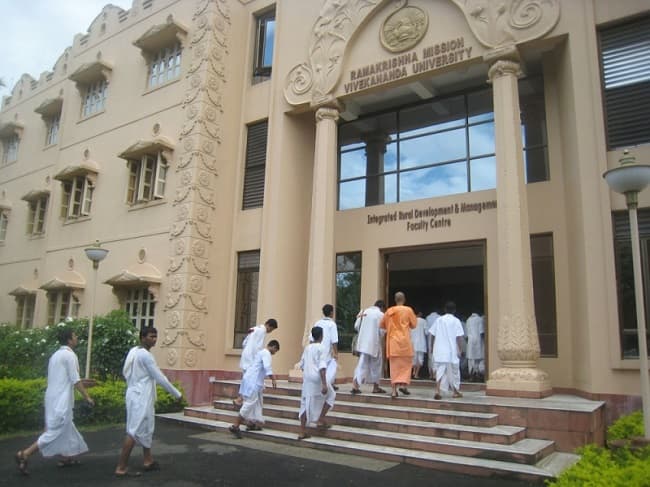 Ramakrishna Mission Vivekananda University Belur Academic Building photo 4