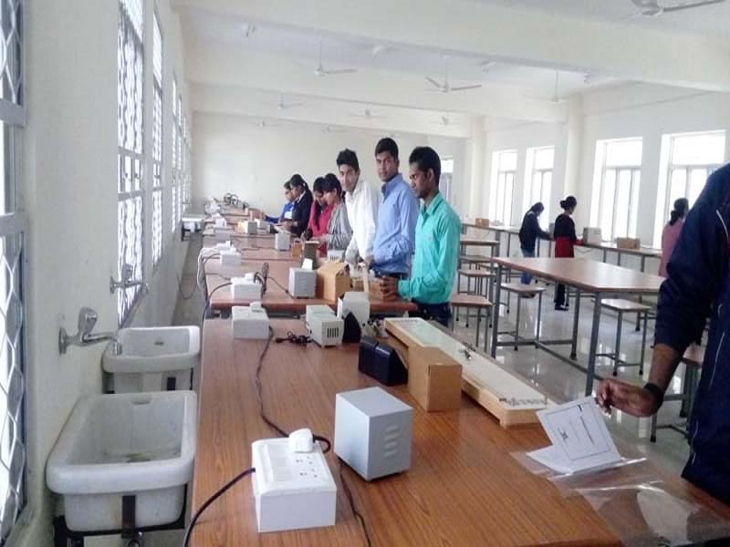 REC Banda Labs photo 5