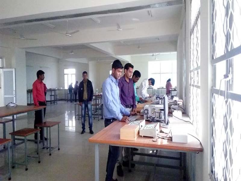 REC Banda Labs photo 12